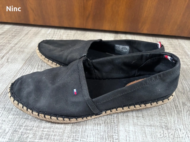 Дамски еспадрили Tommy Hilfiger 39, снимка 2 - Дамски ежедневни обувки - 54606521