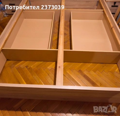 Продавам спалня с подматрачна рамка 160/200 см., снимка 5 - Спални и легла - 54441534