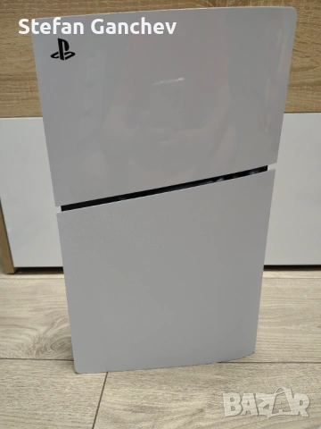 Продавам ps5 в отлично състояние с 10 игри, снимка 3 - PlayStation конзоли - 54900634