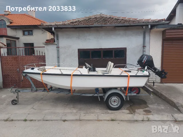 Продава се лодка, регистран колесар и четиритактов двигател , снимка 2 - Воден транспорт - 55687644
