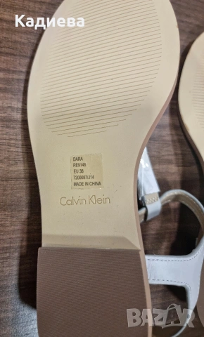 Равни дамски сандали Calvin Klein Jeans, модел Dara Shiny Vacchetta, снимка 6 - Сандали - 55160385