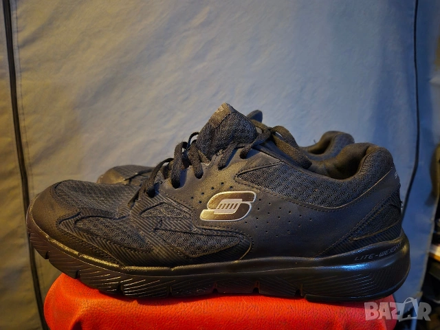 Skechers-original-последен модел-номер46-46.5, снимка 2 - Маратонки - 54580783