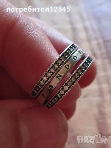 Оригинален сребърен пръстен Pandora Signature Logo Pavé & Beads – размер 50