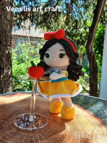 Снежанка / Snow White плетена кукла, снимка 2 - Колекции - 55158909