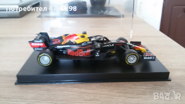 Red Bull Honda RB16B 2021 F1 #33 Max Verstappen, with pilot and showcase, снимка 3 - Колекции - 54499788