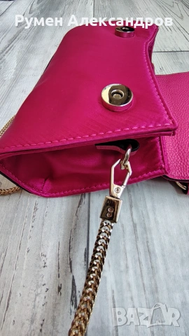 Нова дамска оригинална розова чанта Guess Velina Mini Bag, снимка 15 - Чанти - 55179812
