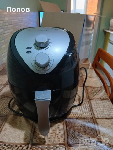 Продавам еирфрайер Air Frier Crown CAF-3013, снимка 3 - Мултикукъри - 54161070