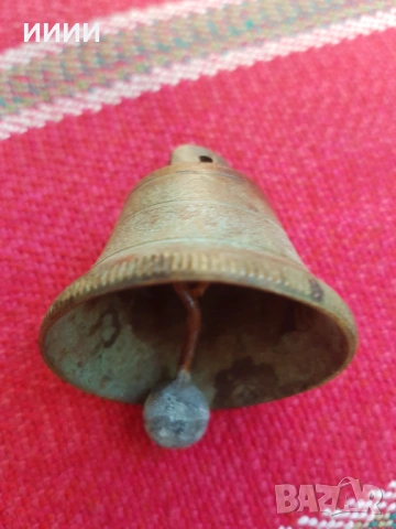 Бронзова камбанка звънец , снимка 2 - Антикварни и старинни предмети - 54305147