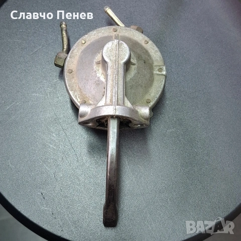 Горивна помпа механична подкачваща Datsun/Nissan 720 z22, снимка 5 - Части - 54397863