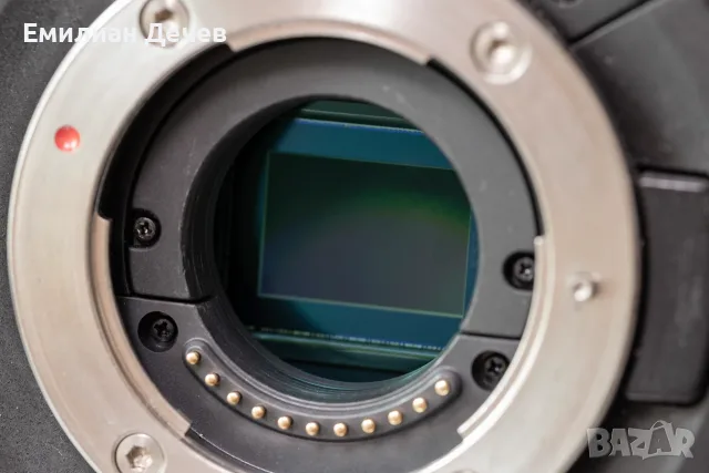 Камера Blackmagic Pocket 4K - с клетка (през Динафос), снимка 6 - Камери - 55620358