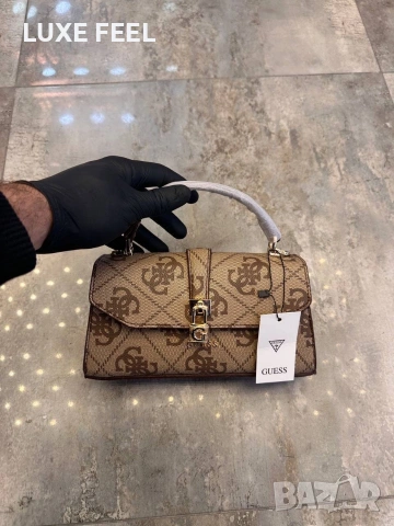 Guess ✨Дамски Чанти , снимка 3 - Чанти - 54410455