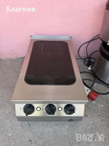 Готварска печка с 2 керамични котлона, MKN 400 V, настолна, 38x68x21 см
