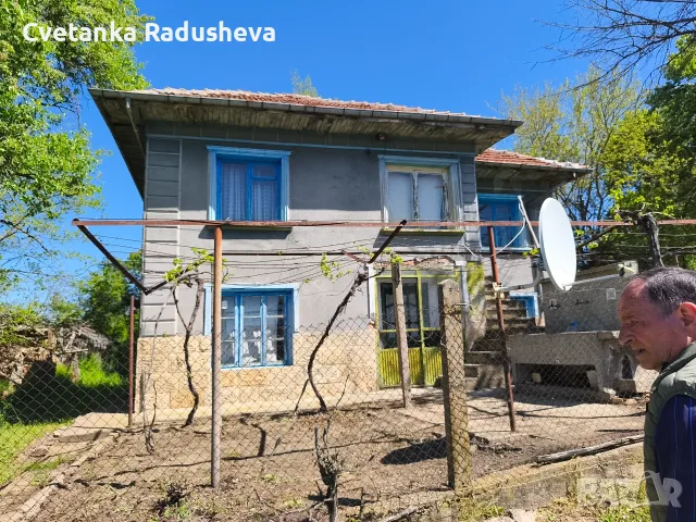 Продавам къща и двор с изглед към р. Дунав, снимка 5 - Къщи - 55470798