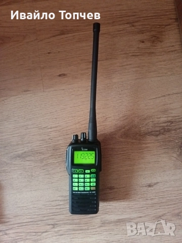 ICOM IC-A6E