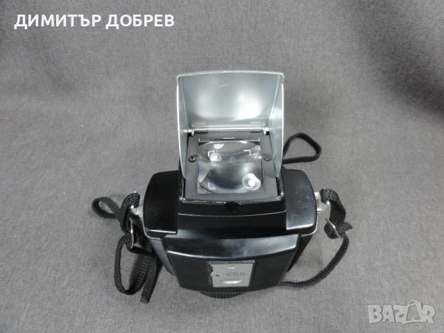 СТАР РЕТРО ЛЕНТОВ ФОТОАПАРАТ KODAK BROWNIE REFLEX 20 CAMERA, снимка 5 - Антикварни и старинни предмети - 54525691