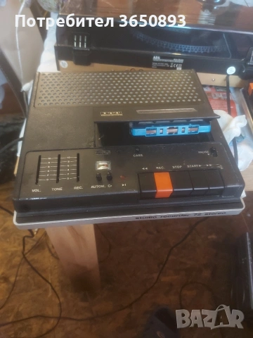 два немски ретро касетофона, снимка 2 - Радиокасетофони, транзистори - 54172048