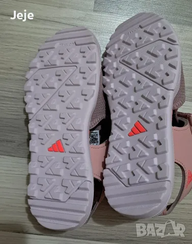 Нови детски сандали Adidas номер 34, снимка 5 - Детски сандали и чехли - 55351455