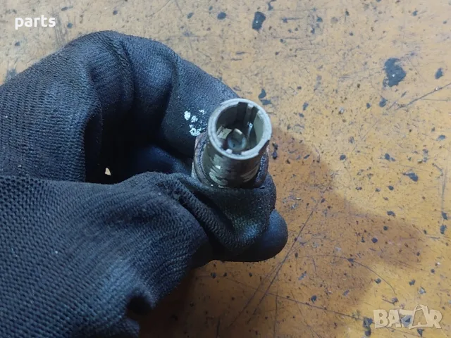 Датчик Налягане Масло 1.9DCI - 1.5DCI Рено Сценик 2 - Канго - Меган - Лагуна - Клио, снимка 4 - Части - 55568989