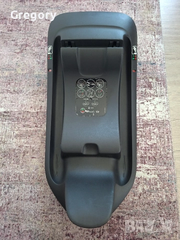 Столче за кола Cybex Aton B2 с основа Isofix в много добре състояние, снимка 11 - Столчета за кола и колело - 55149020
