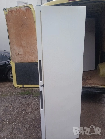 Комбиниран хладилник с фризер Миеле Miele с 4 чекмеджета фризер А+++ 2 години гаранция!, снимка 3 - Хладилници - 54162754