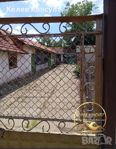 Едноетажна къща село Върбово, снимка 8 - Къщи - 54944480