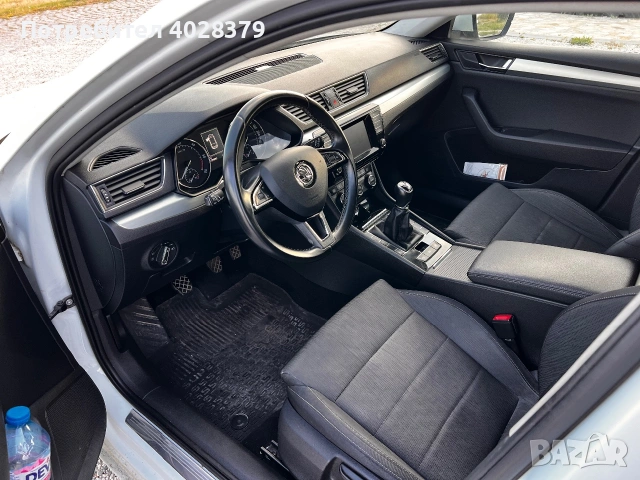 Skoda Superb 2.0 дизел 190, перфектна , снимка 12 - Автомобили и джипове - 55121809