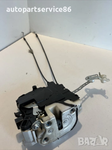 Mitsubishi Outlander Lock Mechanism Front Right Genuine 2009 Year
