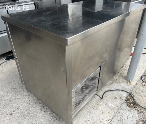 Хладилна маса шкаф професионална profesionalna hladilna masa shkaf кухненско оборудване, снимка 3 - Обзавеждане на кухня - 54046457
