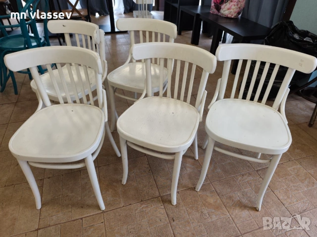 Бели столове, снимка 2 - Столове - 54021696