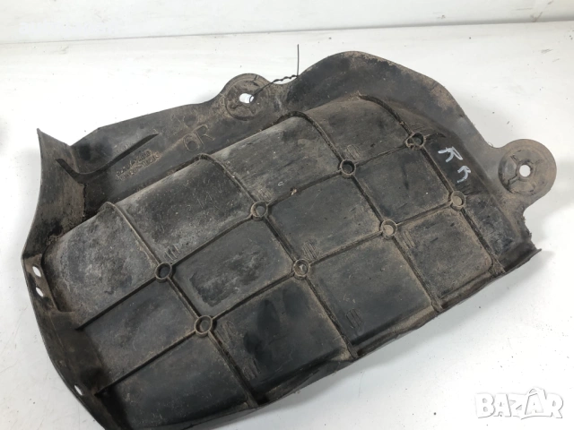 Заден десен подкалник  Toyota IQ (2008-2015)