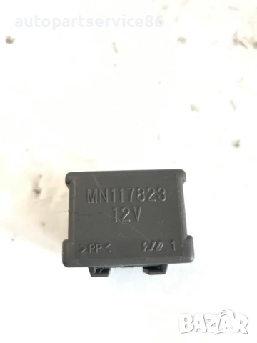 Реле за мигачи за Mitsubishi Pajero 3.5 GDI (2006) RHD MN117823