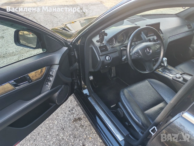 Mercedes c320 4matic, снимка 9 - Автомобили и джипове - 54932703