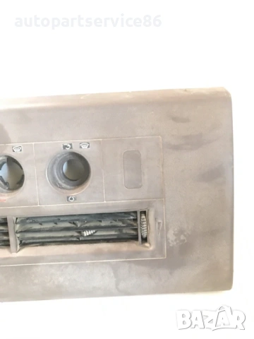 Централна конзола с въздуховоди за Mercedes 709 609 (1986-1996) 6736880008, снимка 3 - Части - 53986609