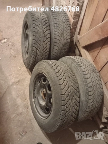 Зимни гуми с джанти за VW Vento, golf, passat R13, снимка 2 - Гуми и джанти - 54652665