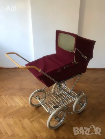 Ретро бебешка количка 
