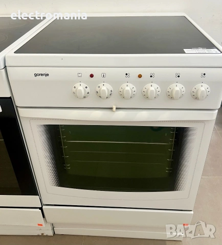 готварска печка с керамични котлони Gorenje EC 3302W