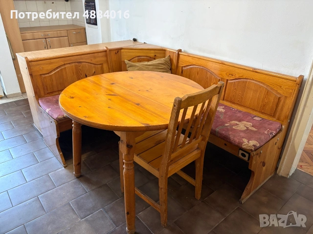 Продавам масивен кухненски комплект от естествено дърво 