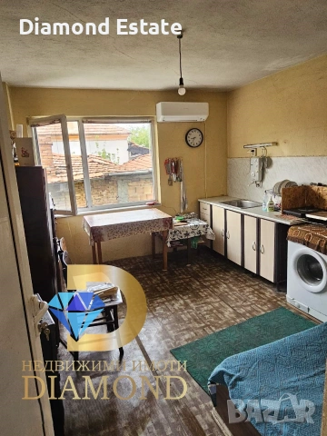 Едноетажна къща в село Горно Ботево, обл. Стара Загора, снимка 12 - Къщи - 55281279