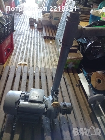 водна помпа