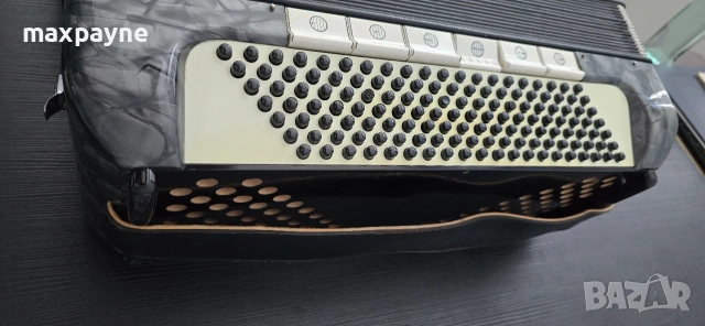 Акордеон Hohner Organola LMMH 140 баса, снимка 6 - Акордеони - 54996091