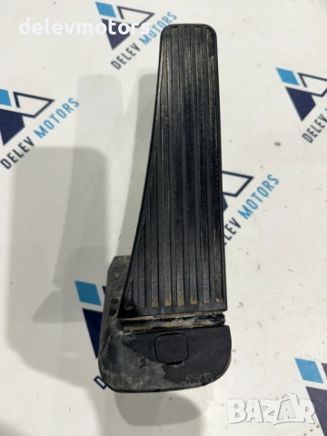 32269124 педал за газ, потенциометър от Volvo XC60 2 B5 Mild-Hybrid AWD 2.0 дизел, двигател D420T2