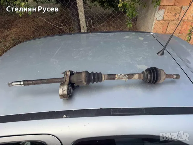лява и дясна полуоска с каре  за peugeot 206 или partner 1.4 hdi 67кс  - цена 30 евро за дългата с д