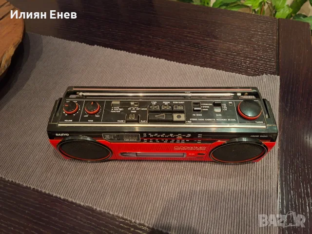 Радиокасетофонче Sanyo, снимка 2 - Радиокасетофони, транзистори - 55631182