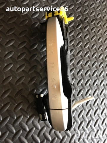 Външна дръжка на задна дясна врата сребърна за Toyota Avensis (2009-2013) 445R, снимка 2 - Части - 54203375