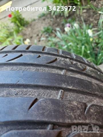 Летни гуми 235/35/19, снимка 5 - Гуми и джанти - 54900694
