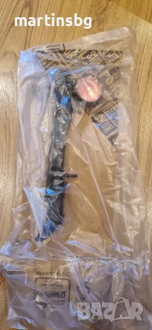 Велосипедна помпа за окачване RockShox Suspension Pump, снимка 2 - Части за велосипеди - 55553167