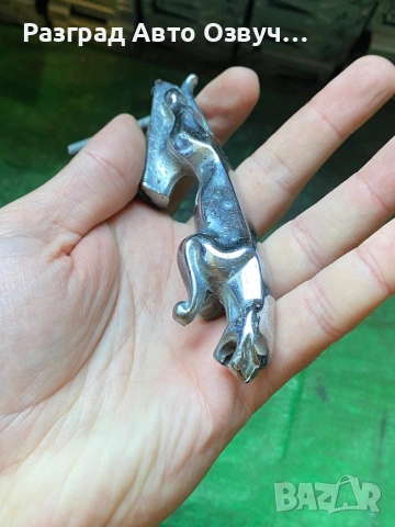 Оригинална метална емблема за Ягуар - Jaguar, снимка 2 - Части - 54002648