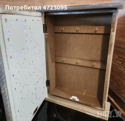 Дървена кутия за ключове, снимка 2 - Декорация за дома - 55482652