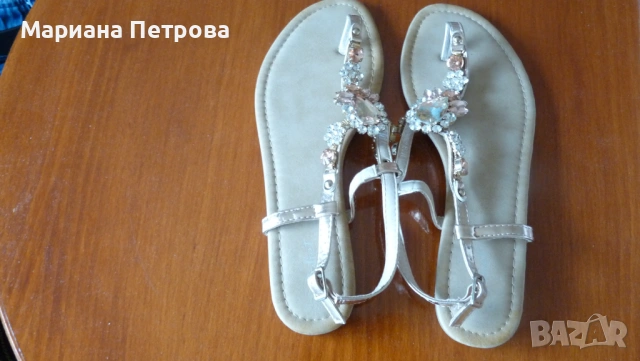 Дамски сандали с цветни камъчета №40