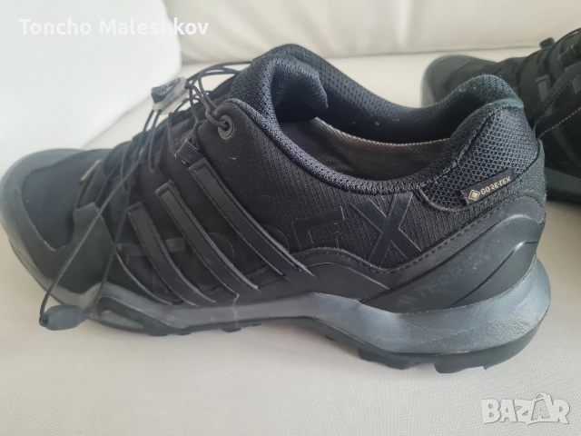 Продавам мъжки туристически обувки ADIDAS-Continental , снимка 3 - Маратонки - 54409145